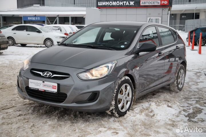 Hyundai Solaris 1.4 AT, 2013, 96 000 км