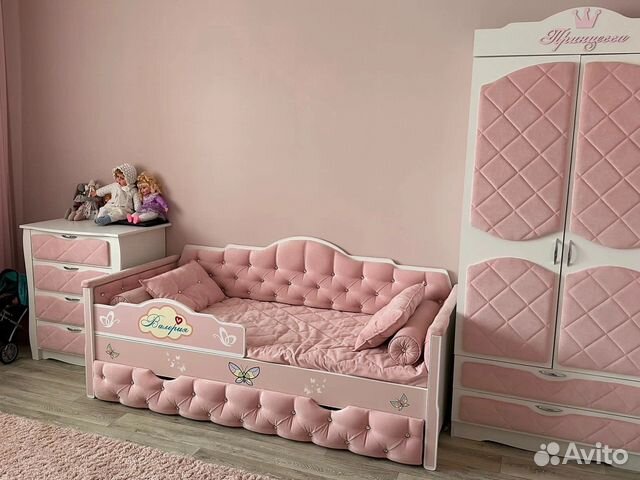 Детская кровать с каретной стяжкой