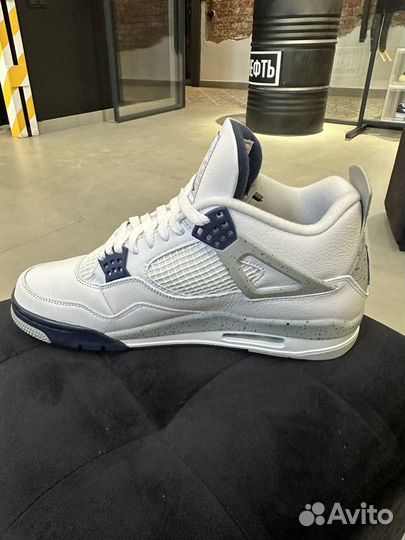 Air Jordan 4 Retro 'Midnight Navy'