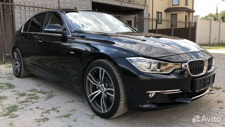 Бампер передний BMW 3 F30 2011-2014 Luxury