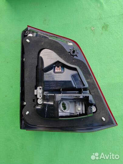 Стоп внутренний правый toyota land cruiser 200