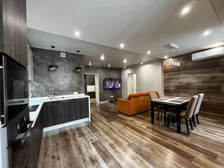 3-к. квартира, 82 м², 7/18 эт.