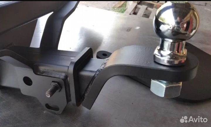 Фаркоп Ларгус / Веста / Логан