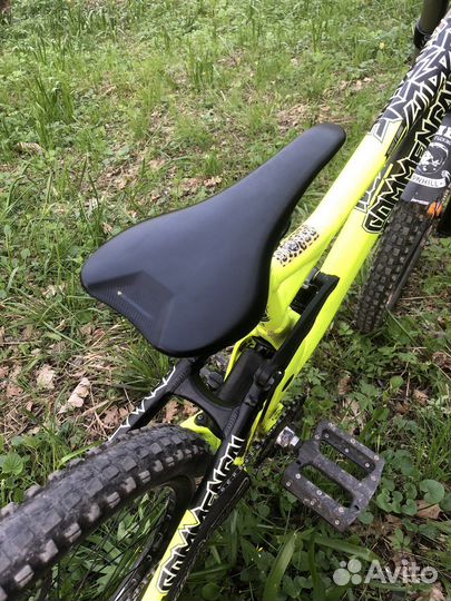 Commencal supreme v3 dh