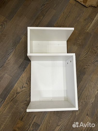 Тумбочка прикроватная