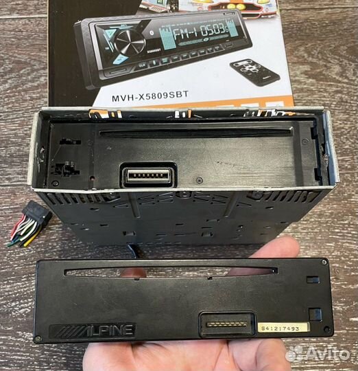 Магнитола Alpine