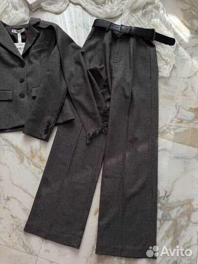 Стильный костюм CD