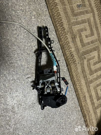 Передний левый кронштейн ручки BMW 3 GT F34