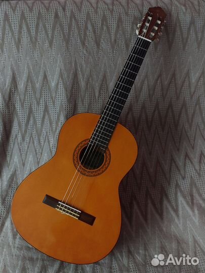 Гитара yamaha C40