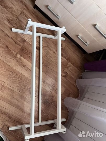 Кроватка с маятником