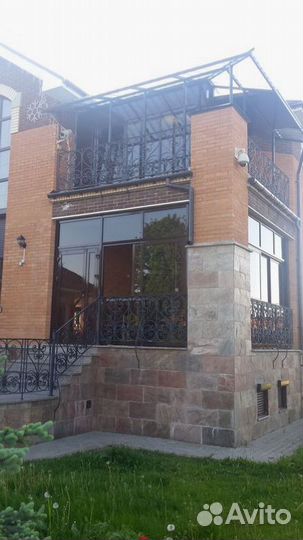 Окно в коттедж