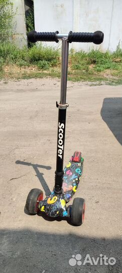 Самокат детский трехколесный бу