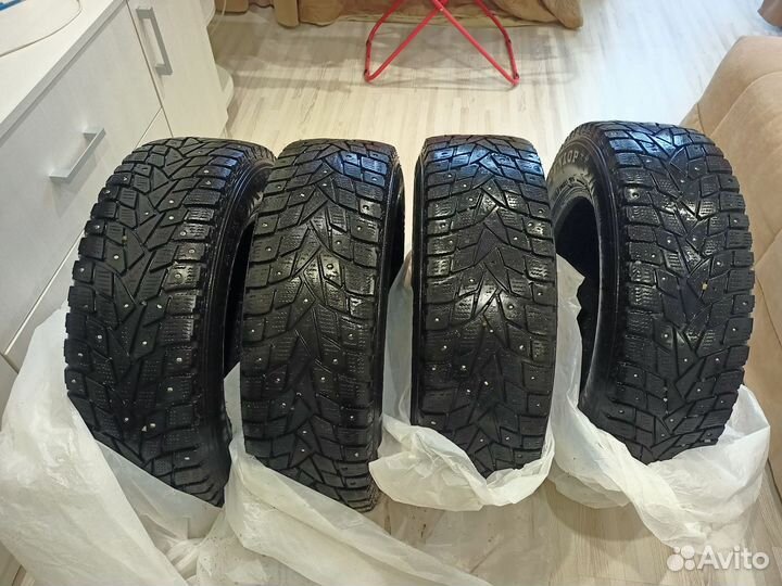 Dunlop SP Winter Ice02 185/70 R14 92T