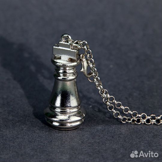 Кулон на цепочке 