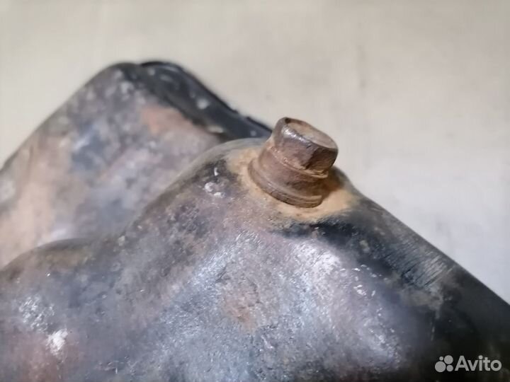 Поддон масляный Mazda 626 GD F2 2.2 1987-1996