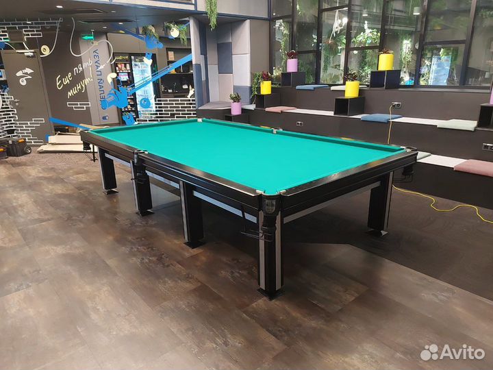 Бильярдный стол