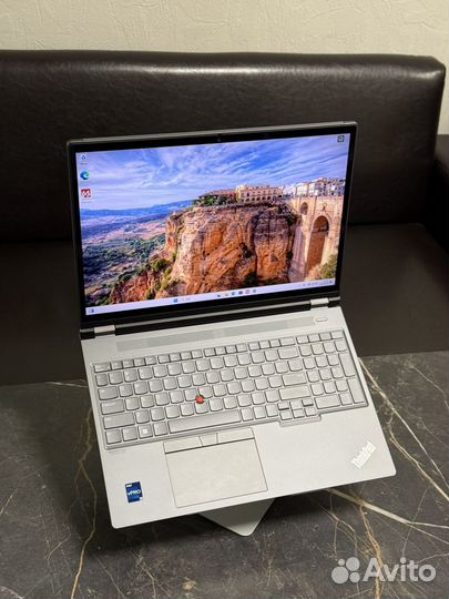Thinkpad P16 4k i7-12850/32gb/RTX A1000