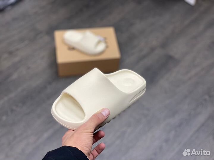 Сланцы Adidas Yeezy Slide Bone (36-45)