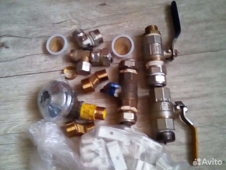 Фурнитура для водопровода