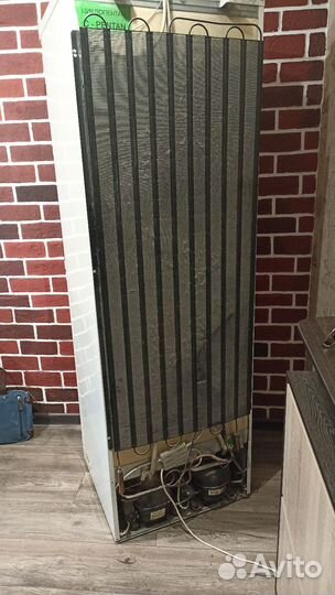 Холодильник Stinol 102E