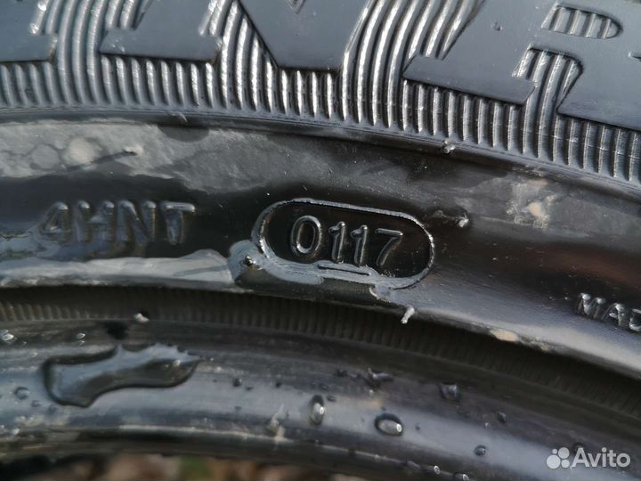 Winrun R330 215/55 R17 98W