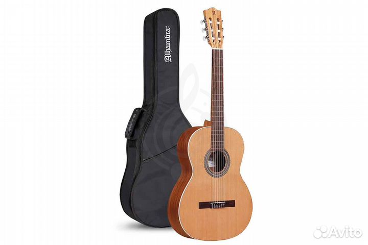 Классическая гитара 4/4 Alhambra 7.800