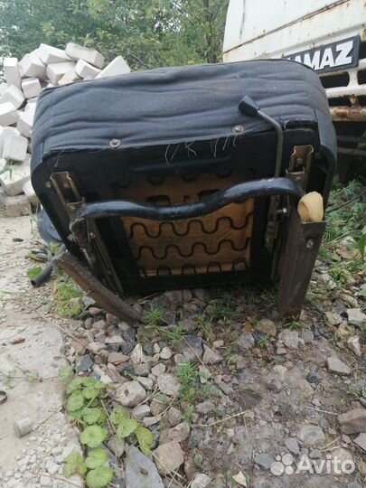Продам водительское сиденье на камаз 5320