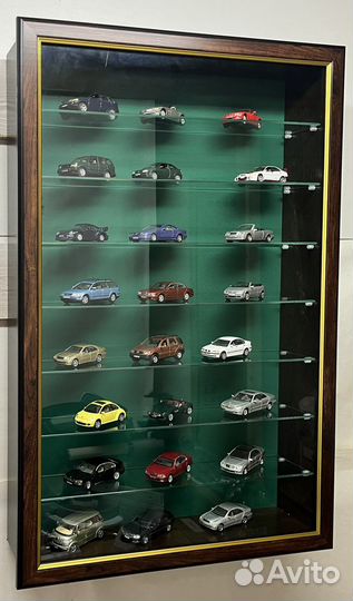 Витрина для машинок, солдатиков, статуэток