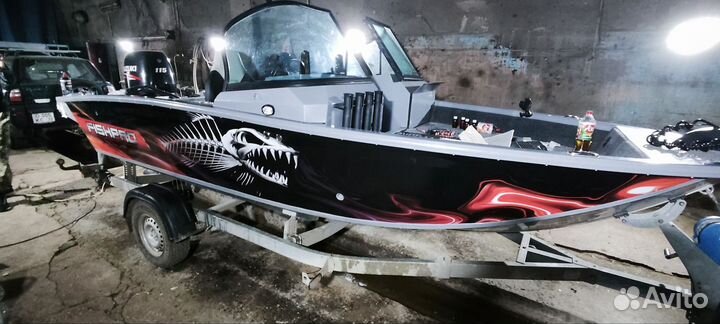 Обклейка лодок и катеров