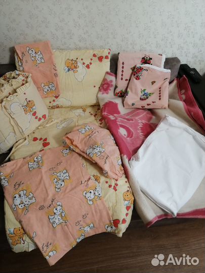 Комплект в кроватку новорожденному