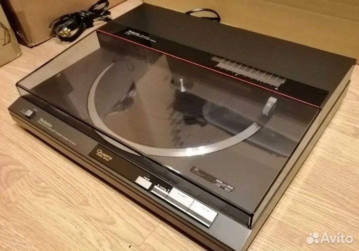 Виниловый проигрыватель Technics SL-QL-5
