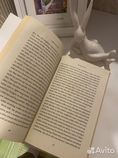 Книги на английском Greg Baxter “Apartment”