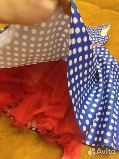 Нарядное платье для девочки 140