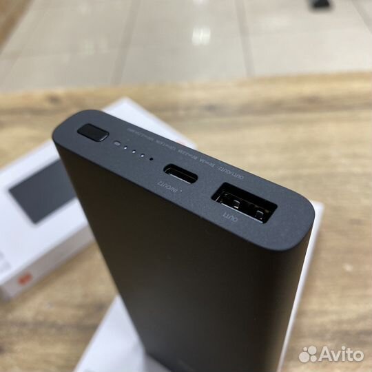 Портативный аккумулятор Xiaomi Mi Wireless