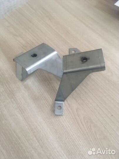 Кронштейн Крыла Ваз 2190 Гранта