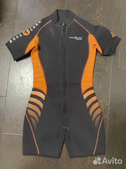 Гидрокостюм