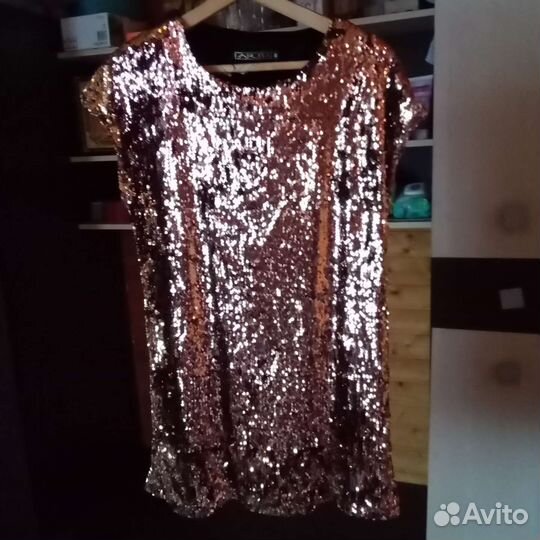 Платье праздничное