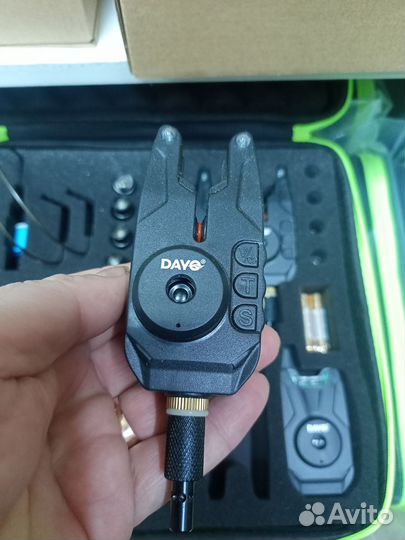 Набор сигнализаторов поклёвки с пейджером 4+1+4+4