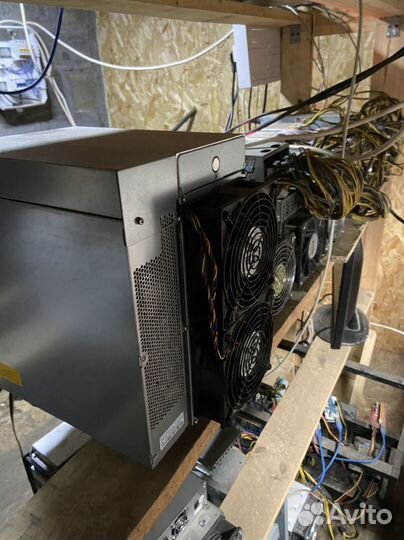 Antminer s19j pro 111th 2,8кВт
