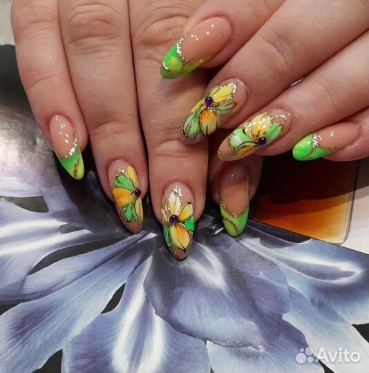 Маникюр,наращивание ресниц, причёски