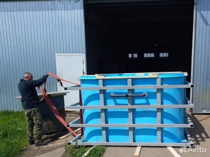 Пластиковый бассейн в металлокаркасе