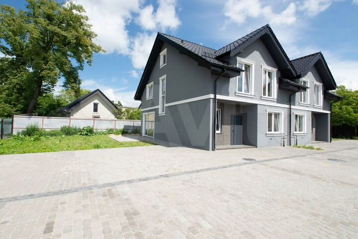 Таунхаус 155 м² на участке 4 сот.