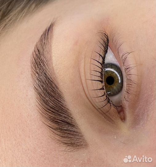 Окрашивание бровей