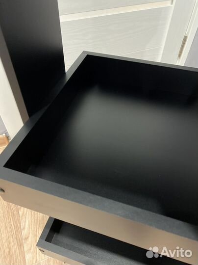 Тележка парикмахерская новая