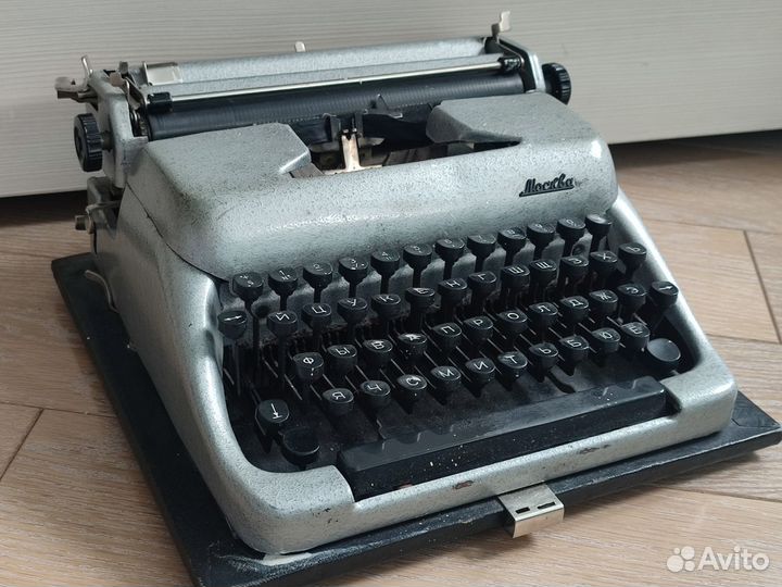 Печатная пишущая машинка Москва модель 6