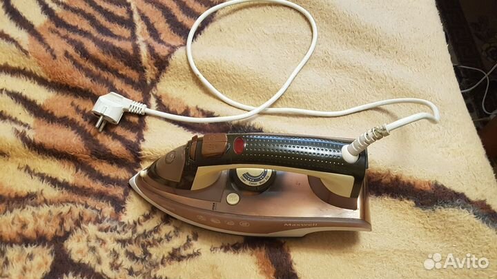 Утюг maxwell