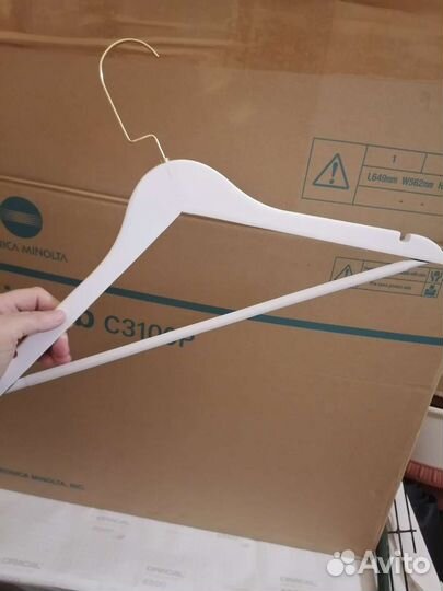 Вешалки плечики деревянные