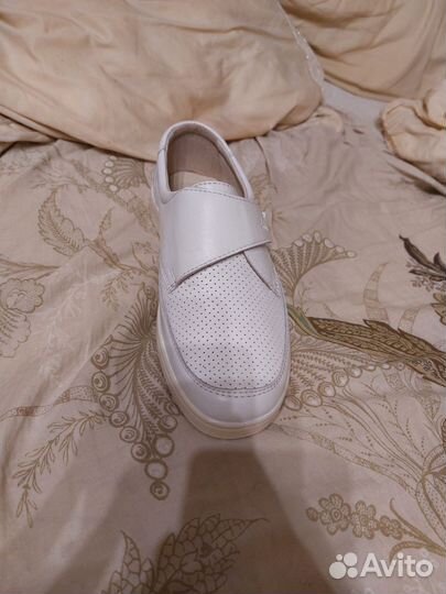 Мокасины медицинские женские 38 размер