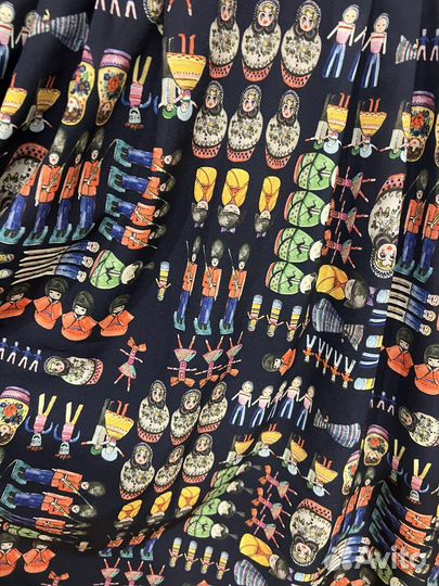 Летнее платье LuAnn с ярким принтом, размер М