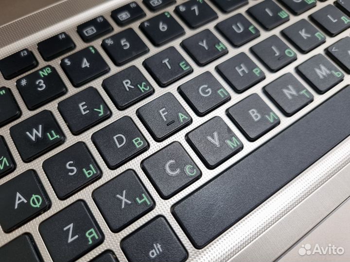 Ноутбук Asus X540U i3/8Gb/SSD 256Gb/GF MX110 2GB